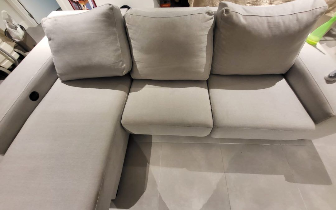 ¿Cómo limpiar un sofá en casa? Aprende a hacerlo